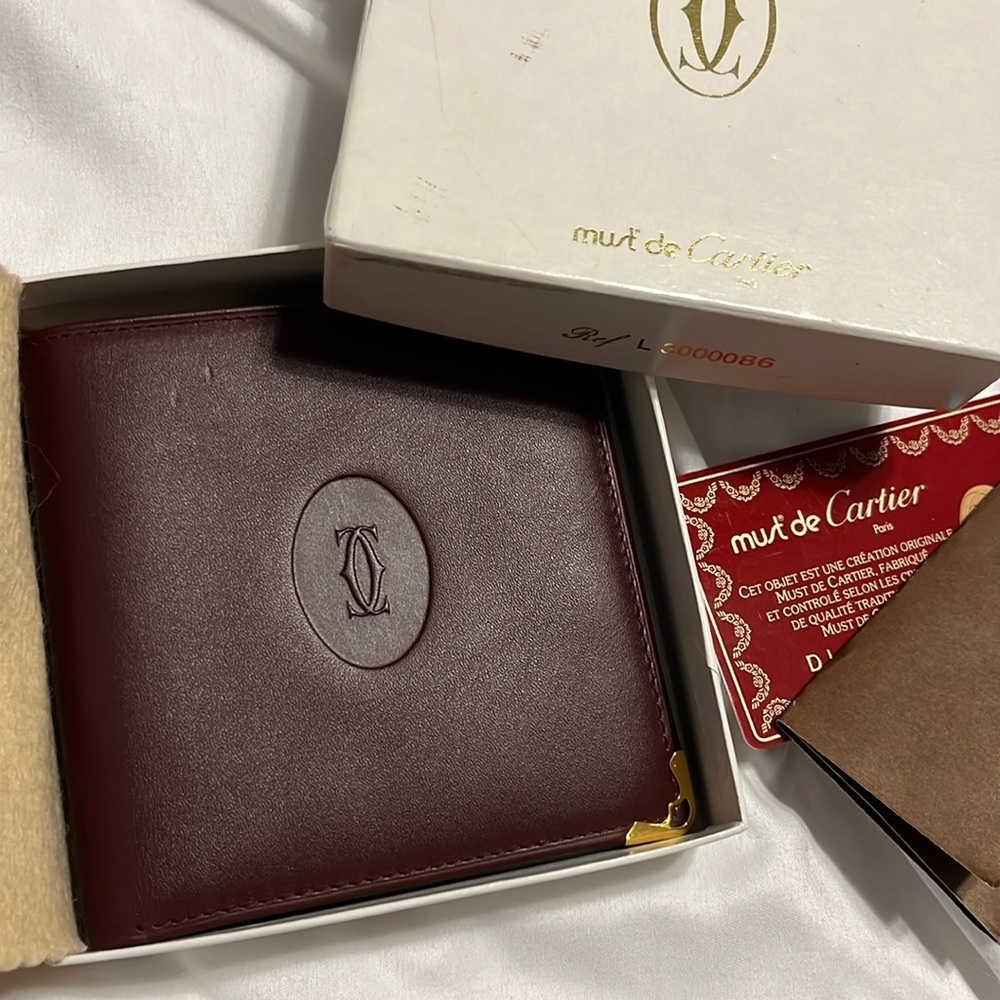 Cartier Paris VINTAGE Bordeaux Leather Bifold Wallet